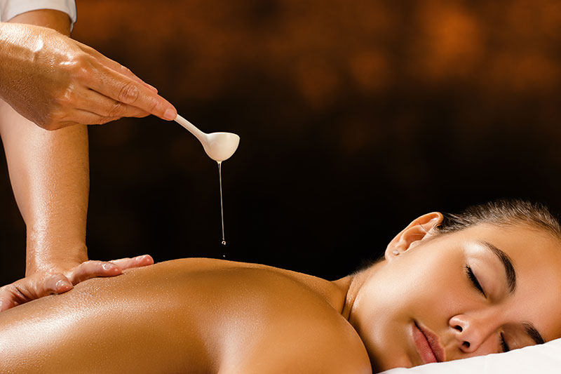 Lustvolle Massage mit Massageöl
